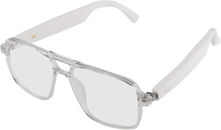 Smart Glasses with Voice Assistant and Photochromic Lenses for Outdoor Use
